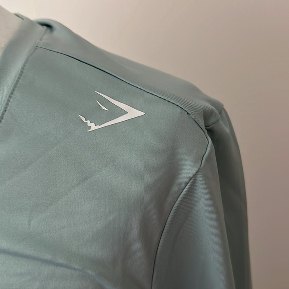 Gymshark l Light Teal 3/4 Sleeve Workout Top - Picture 2 of 7